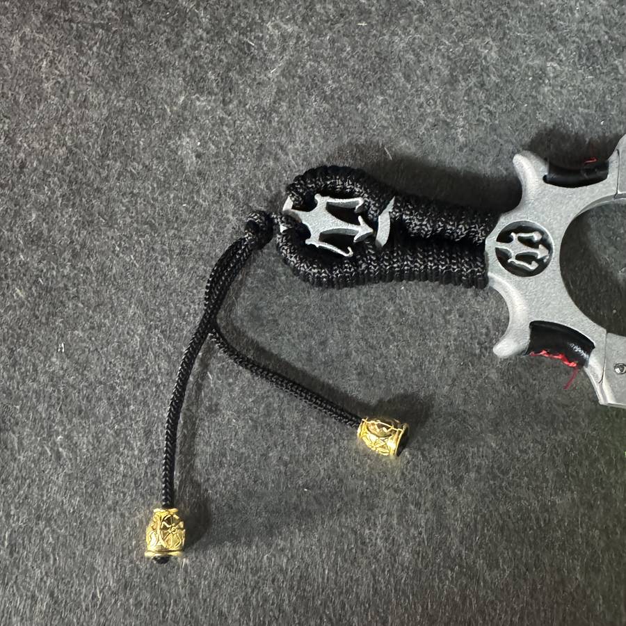 Slingshot Color Black