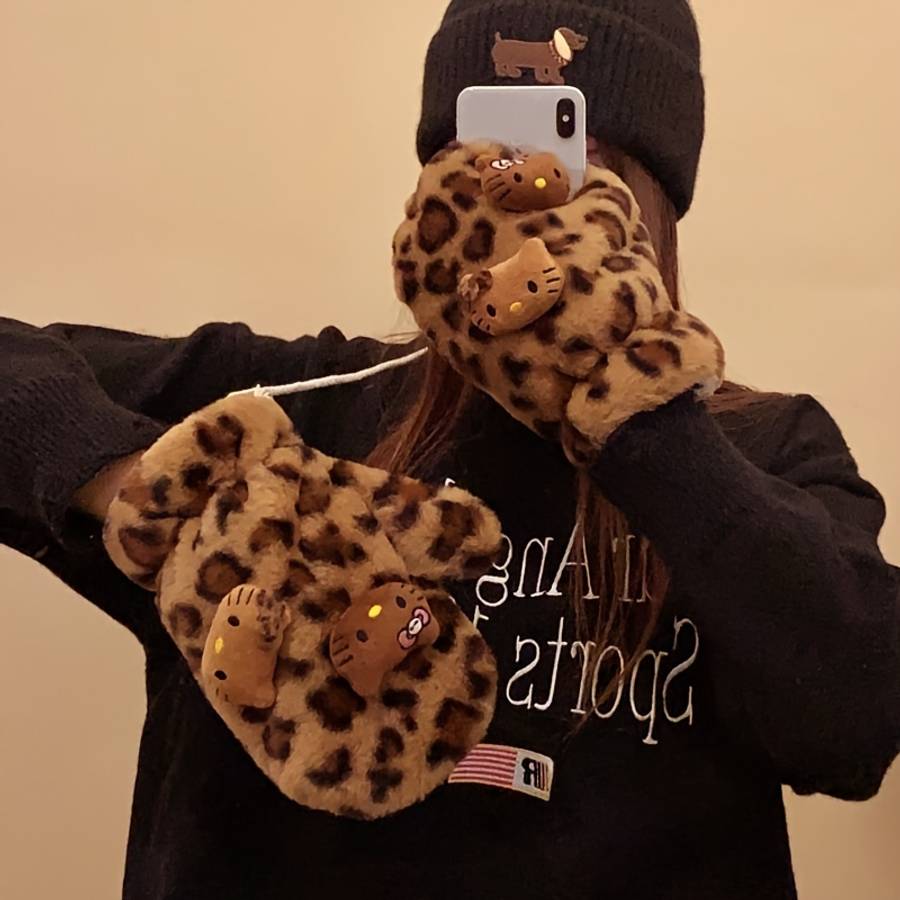 Winter Gloves Color White