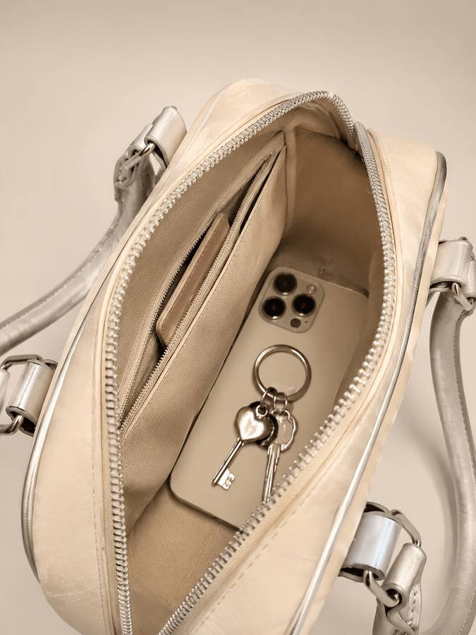 Women S Handbags White 430G