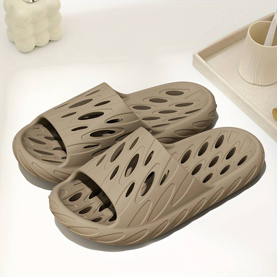 Men Slippers Summer Style White Size Uk 8.5 To 9
