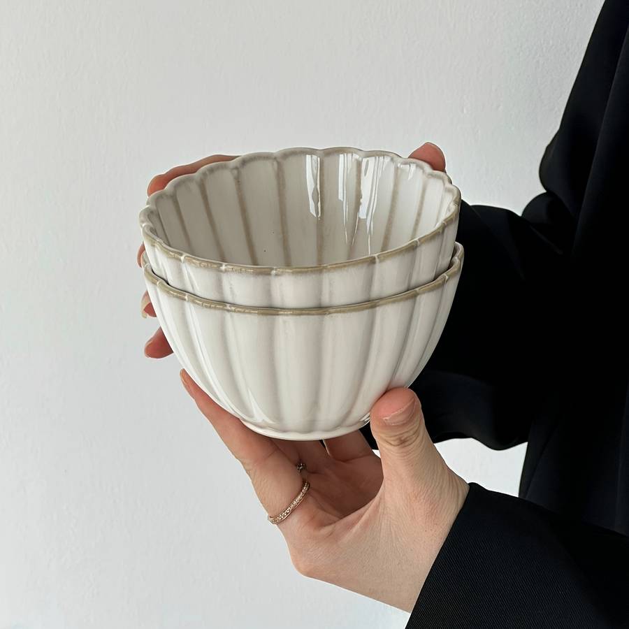 Bowl Style Chrysanthemum Items8.89 Cm