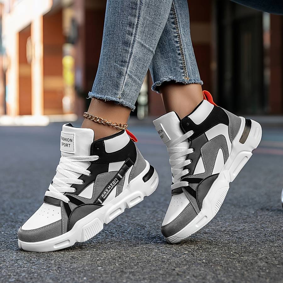 Women S Sneakers Color White And Black Sizeuk 3.5