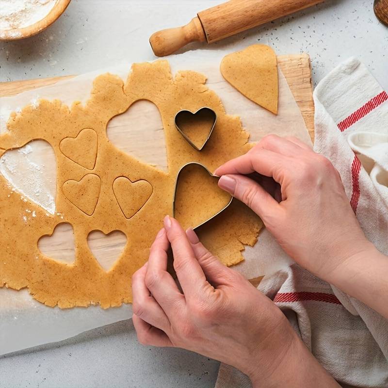 Suitable For Baking Molds Color 12Pcs Stainless Steel Cookie Cutters