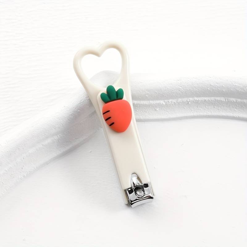 1pc Cute Avocado Heart Nail Clippers Mini Portable Design with Splash-Proof Feature Green