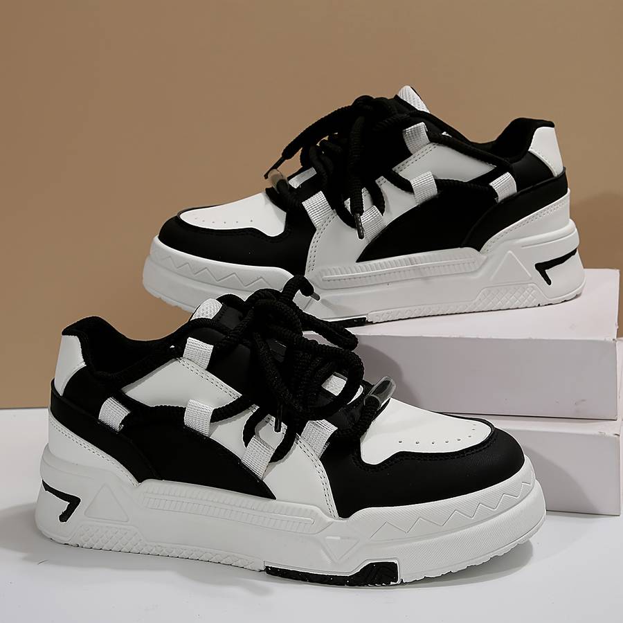 Women S Sneakers Color Black And White Color Sizeuk 5