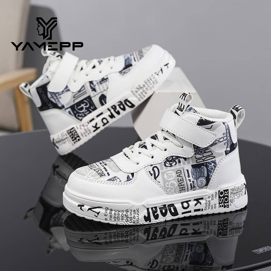 Sneakers Color White And Black Sizeuk 9 Little Kid