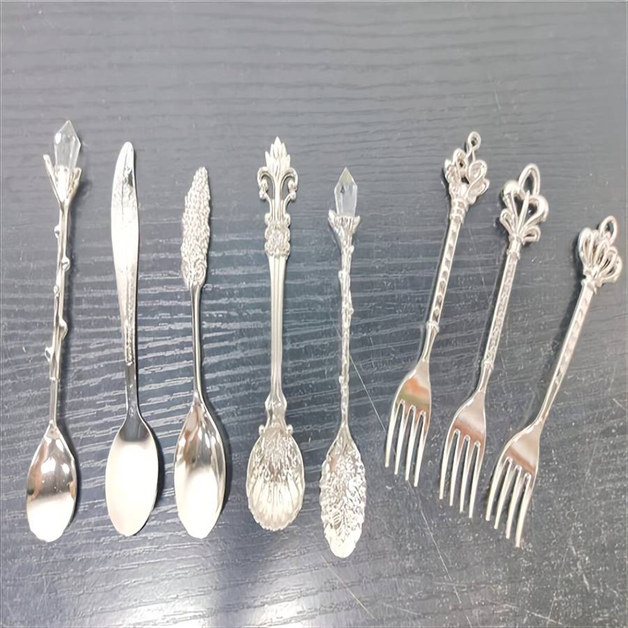 6pcs set of retro royal style dessert tableware stainless steel with Golden carvings small sp