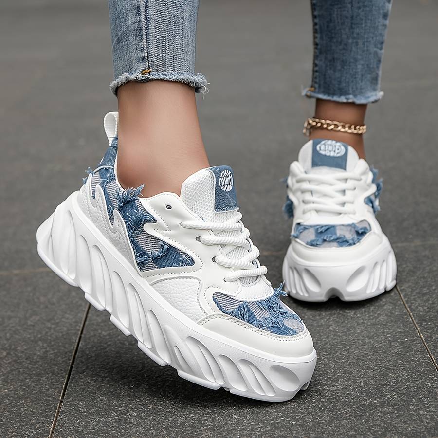 Women S Sneakers Color White And Black Sizeuk 3.5