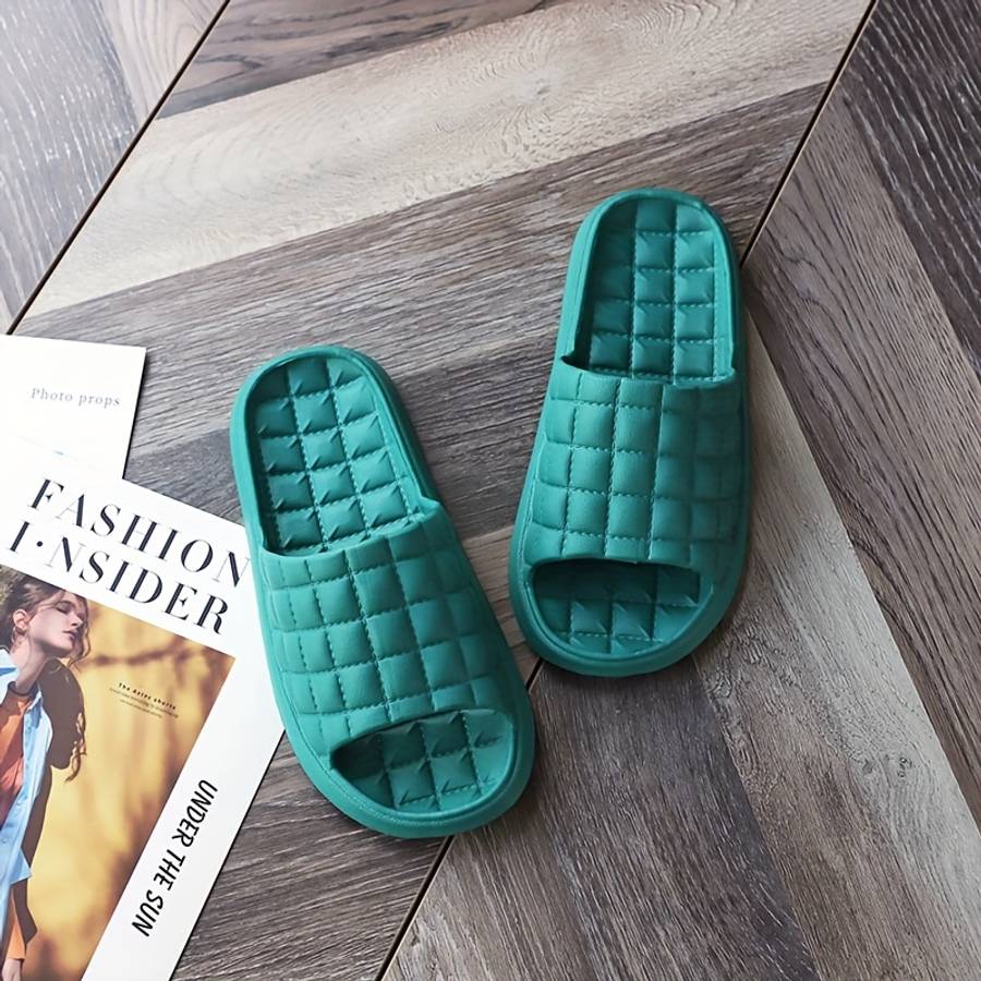 Men Slippers Summer Style  Red  Size Uk 4.5 To 5