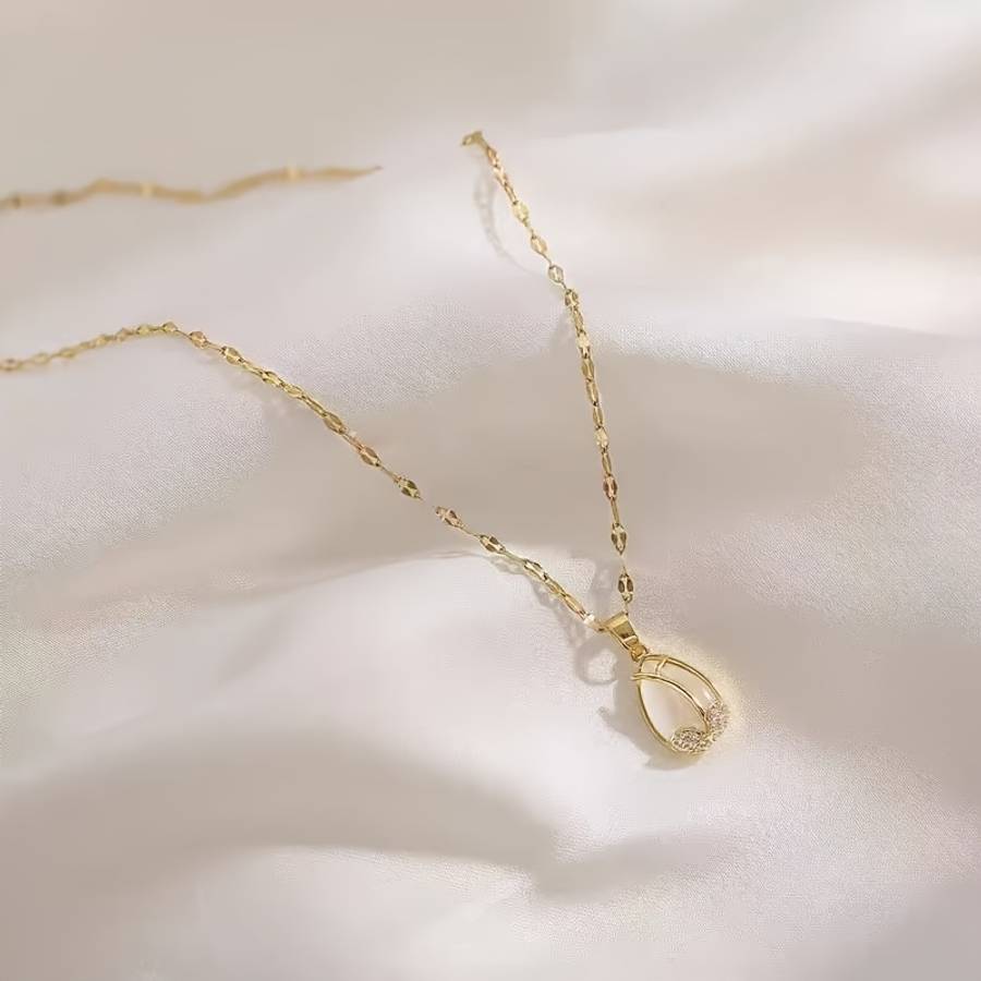 Womens Necklace Color Tulip Flower Necklace White 2 Quantity 1Pc