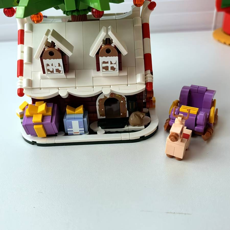 Building Toy Architectural Model Toy Set Color Christmas Tree House   Gift Box