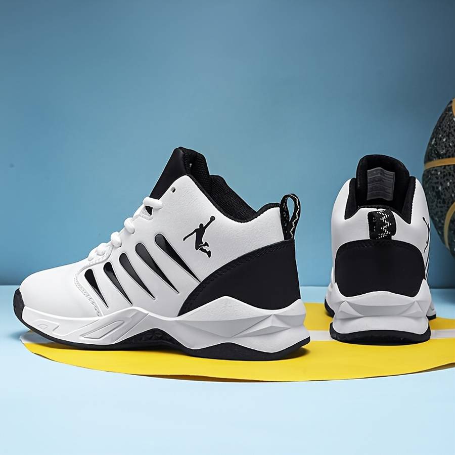 Basketball Shoes Color White And Black Sizeuk 1.5