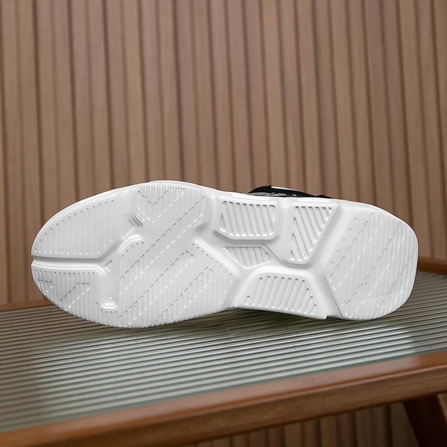 Women S Sneakers Color White And Black Sizeuk 3.5