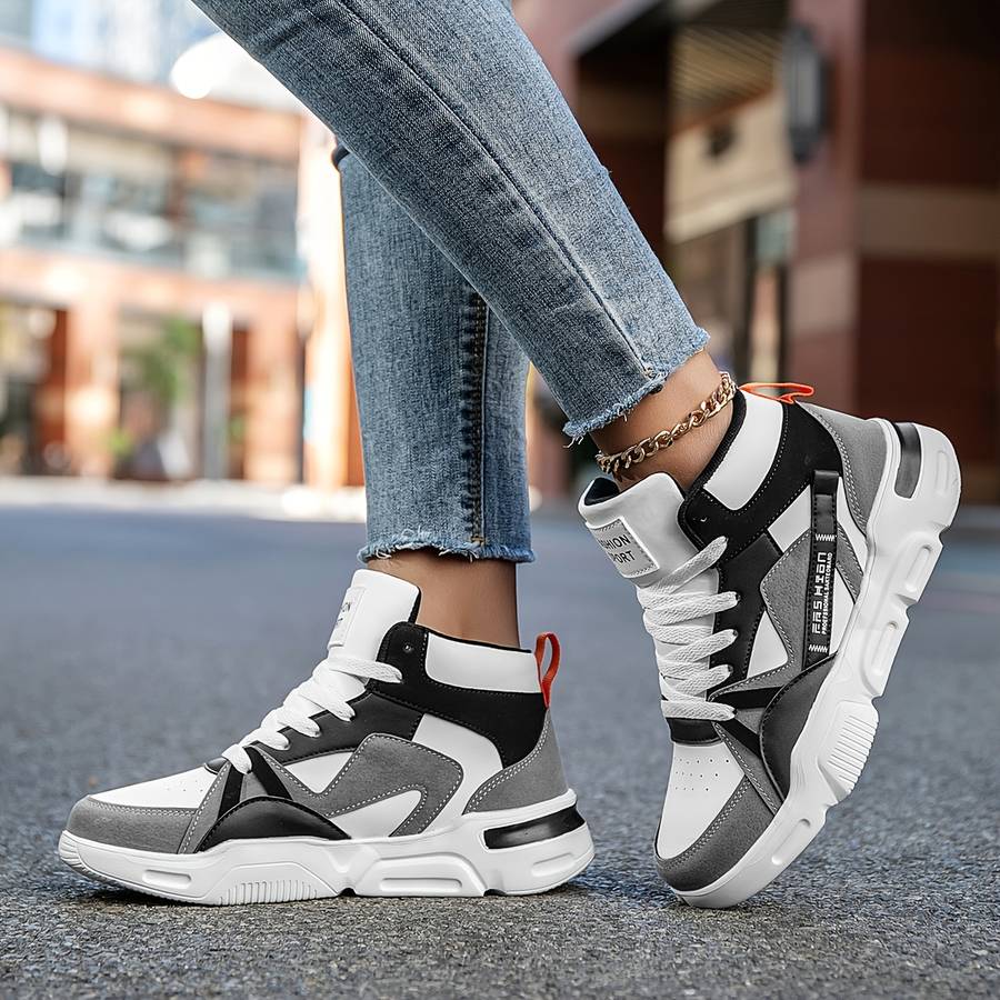 Women S Sneakers Color White And Black Sizeuk 3.5