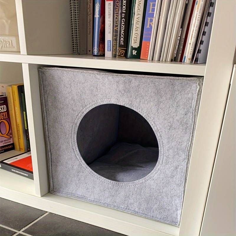 Pet supplies color grey