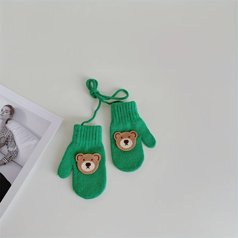 Winter Gloves Color Green Size 1 To 6 Years Old