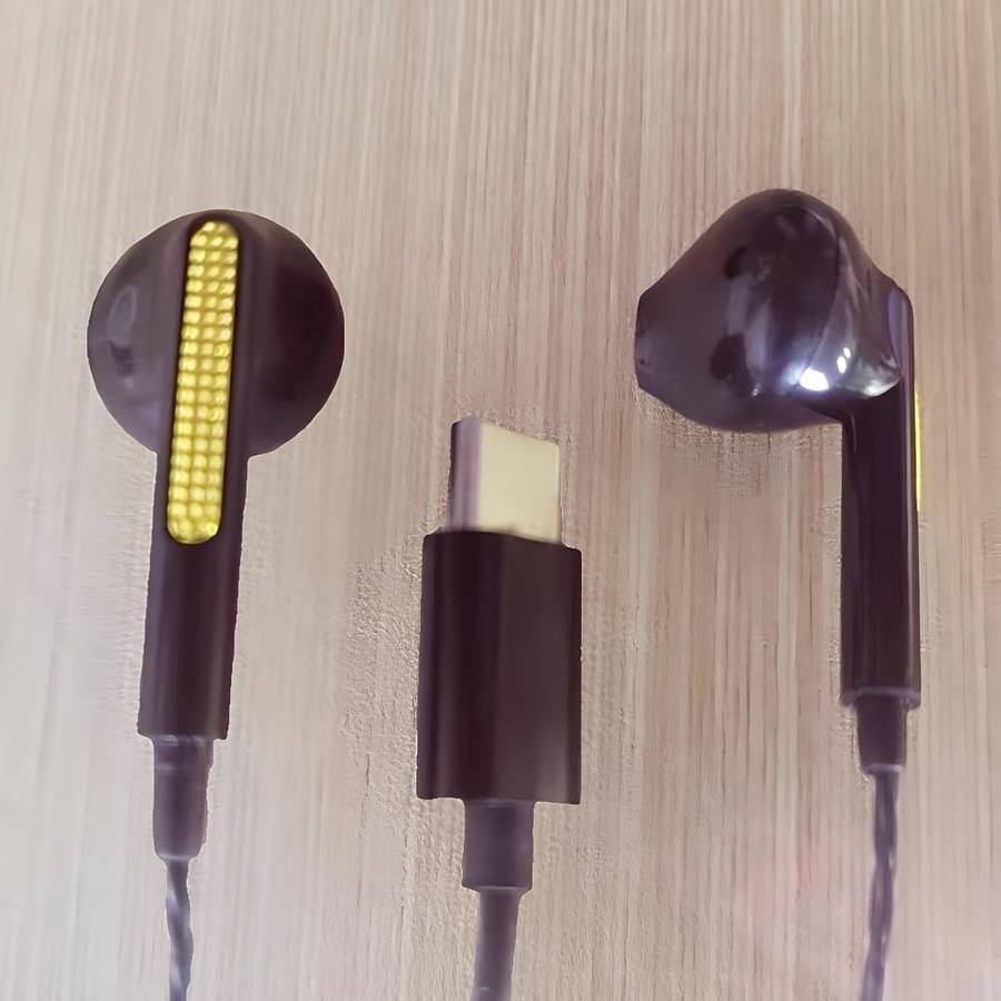 Wired Headphones Black Items 3.5Mm Round Hole
