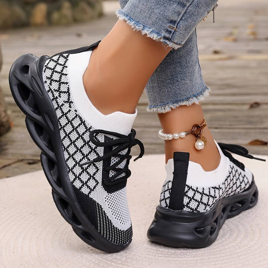 Women S Sneakers Color Blackwhite Sizeuk 8