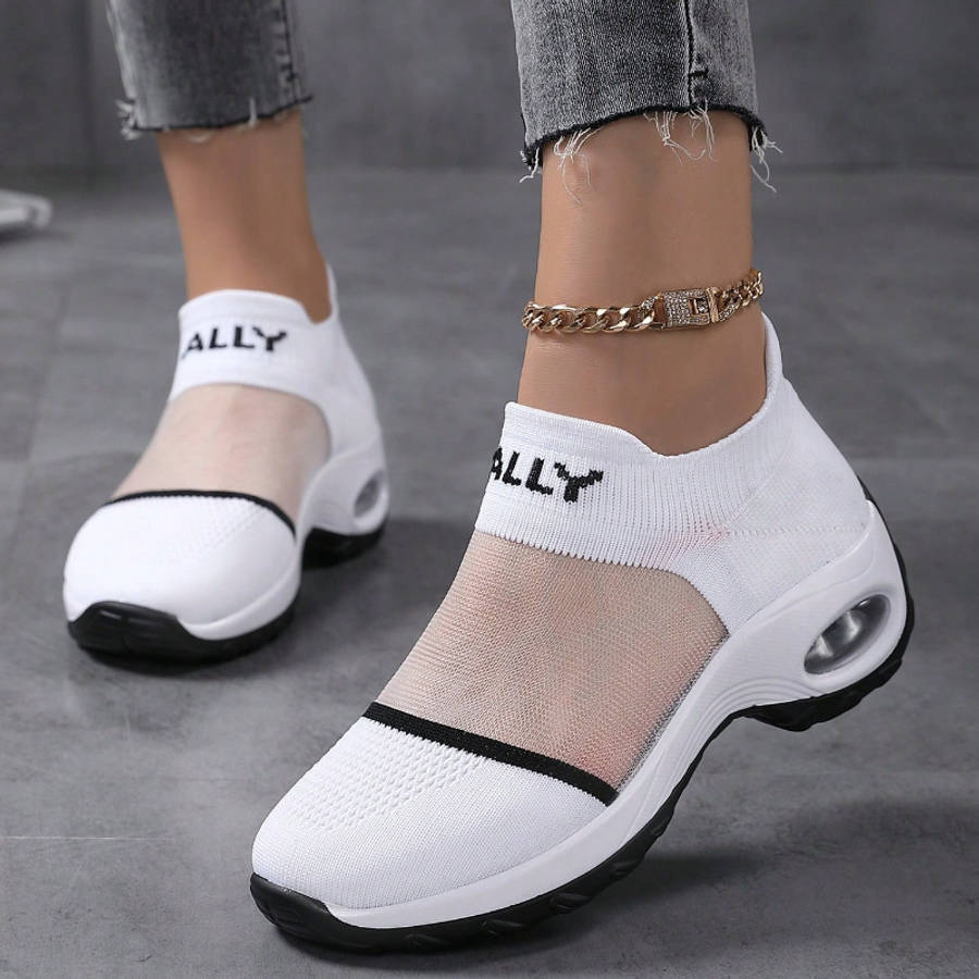 Women S Sneakers Color White Sizeuk 6