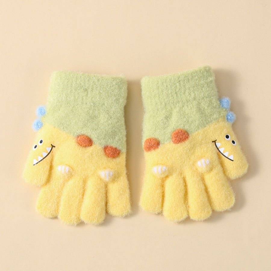 Winter Gloves Color Blue To Green Size 2 To 5Y