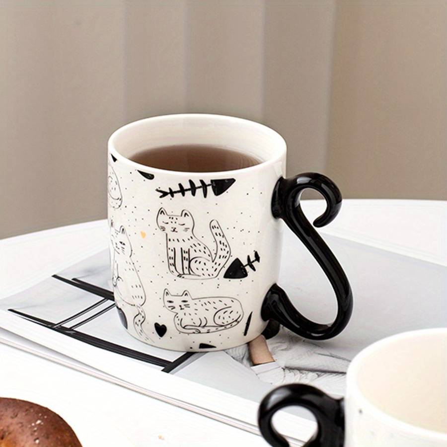 Water Cup Color White Chubby Cat