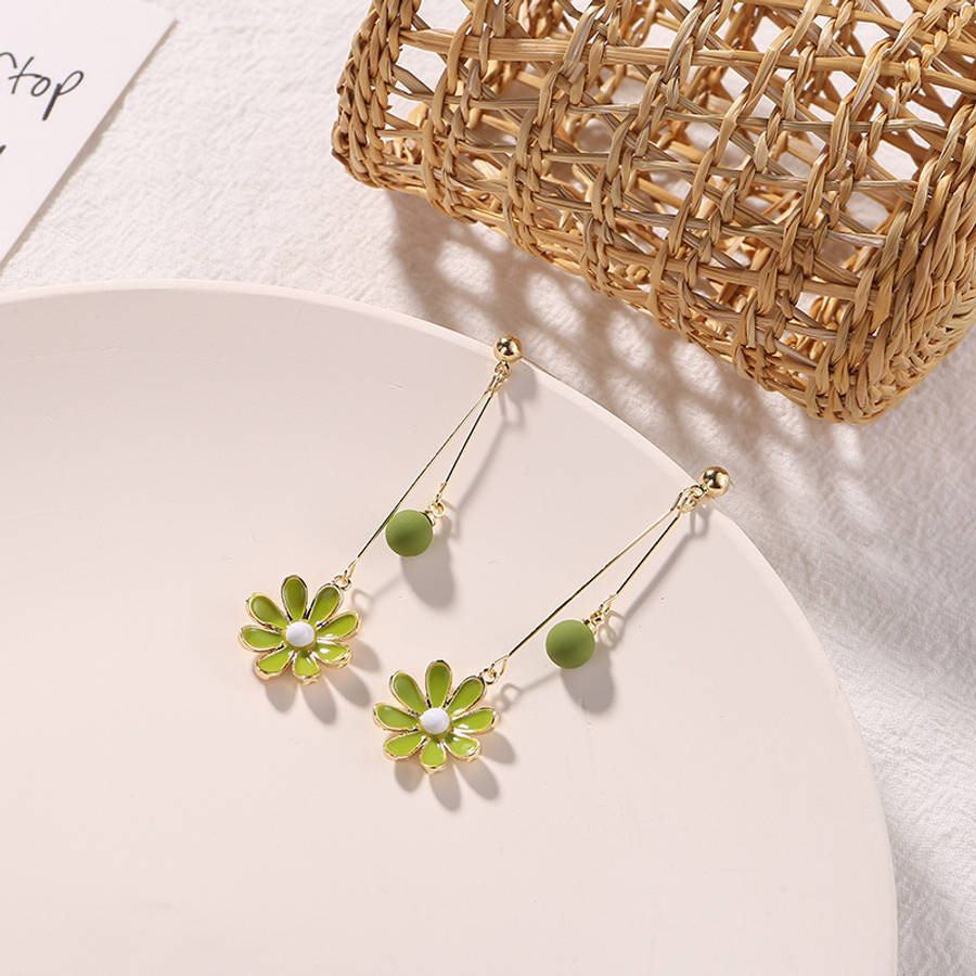 Women S Earrings Color Green