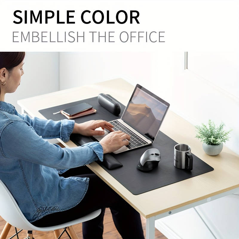 Mouse Pad Color Black And Crimson Size 90X45Cm