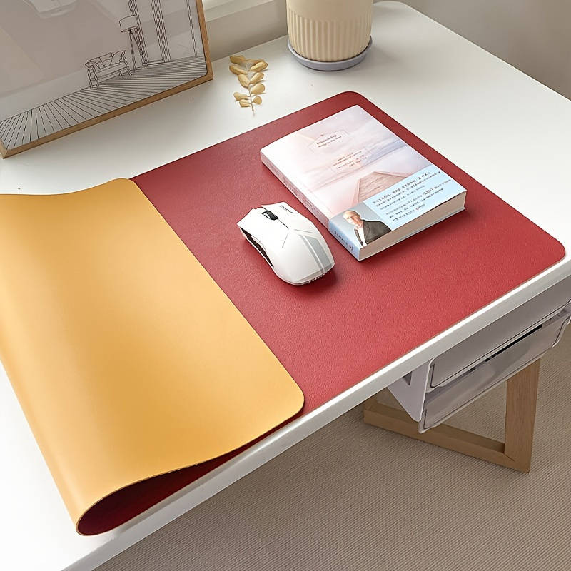 Mouse Pad Color Black And Crimson Size 90X45Cm