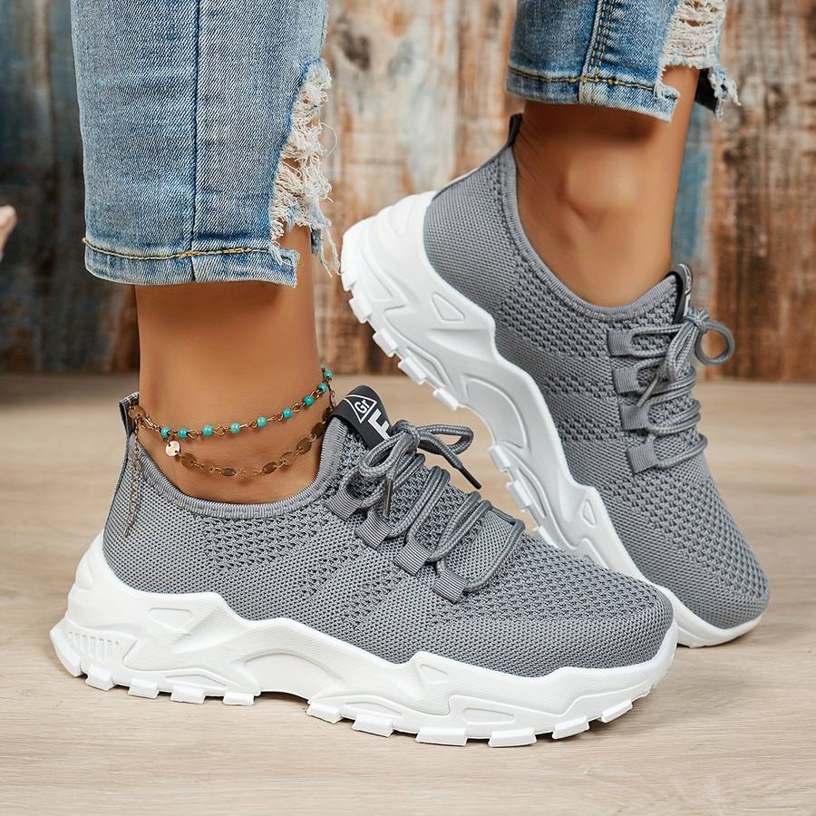 Women S Sneakers Color Black Sizeuk 7