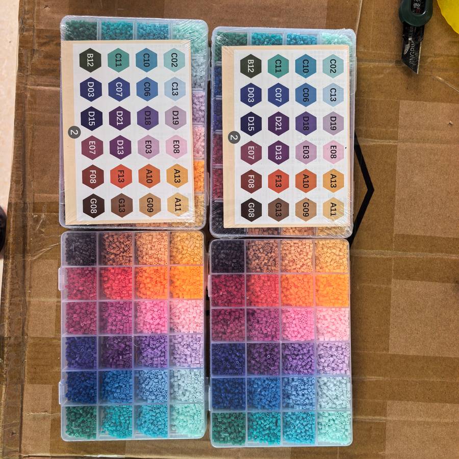 Perler Bead Set 4 Piece Set Color No. 5