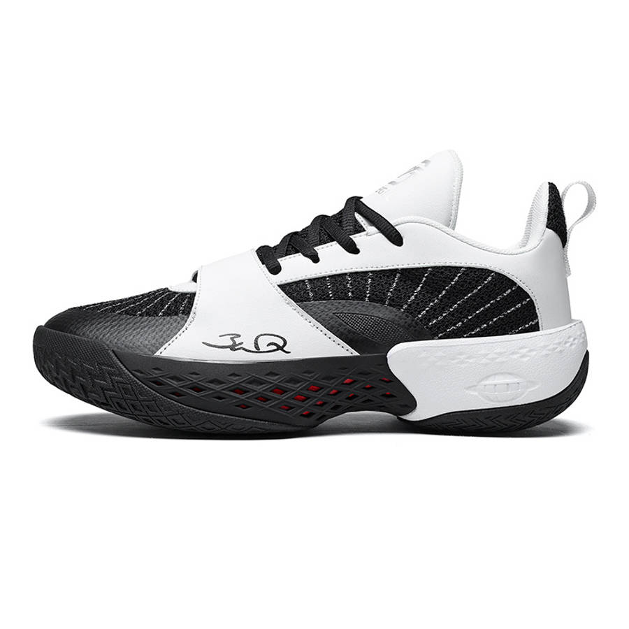 Sneakers Black And White Size Uk 7