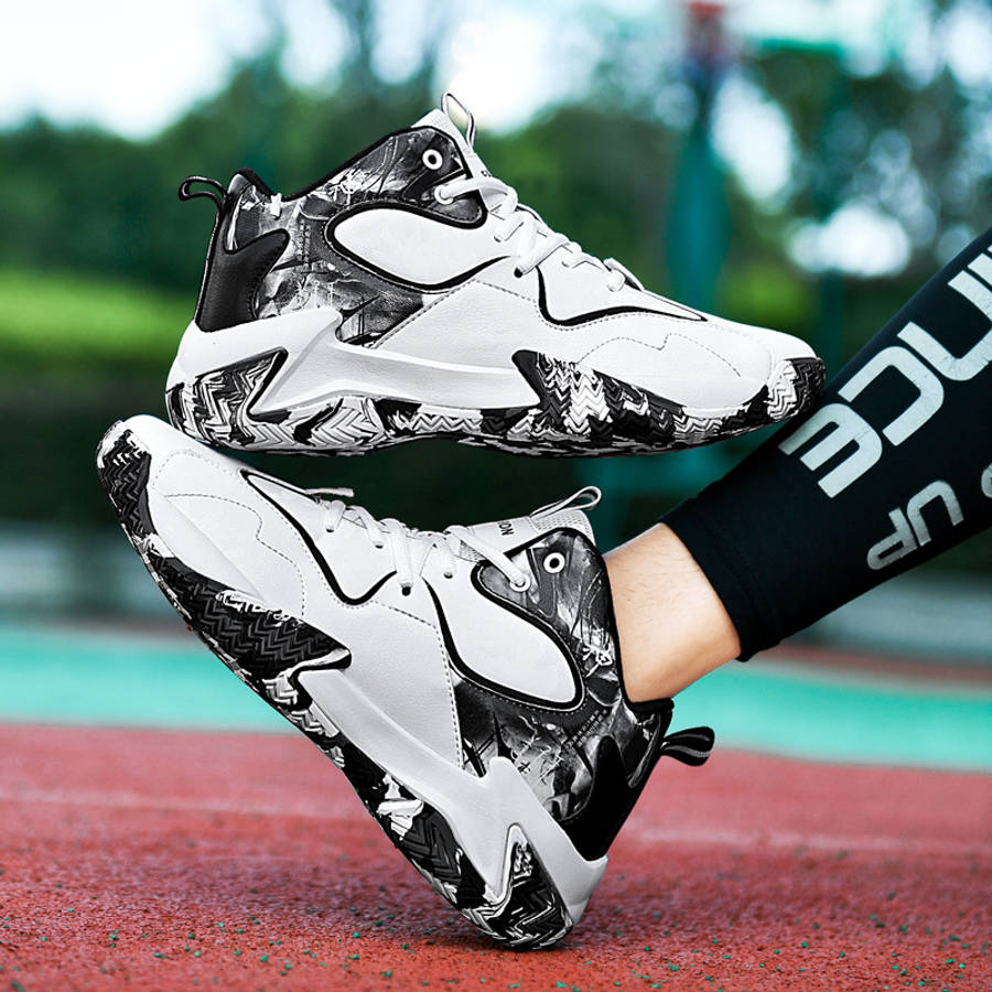 Sneakers Black Gray Size Uk 7