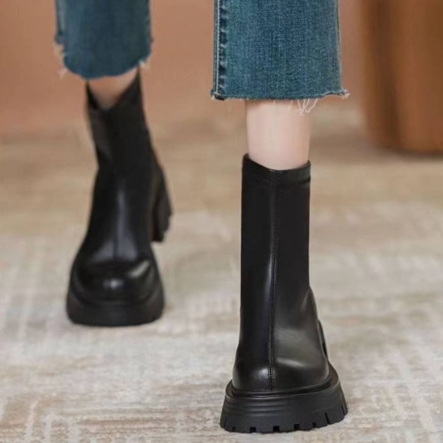 Women S High Heels Color Black Fleece Sizeuk 3.5
