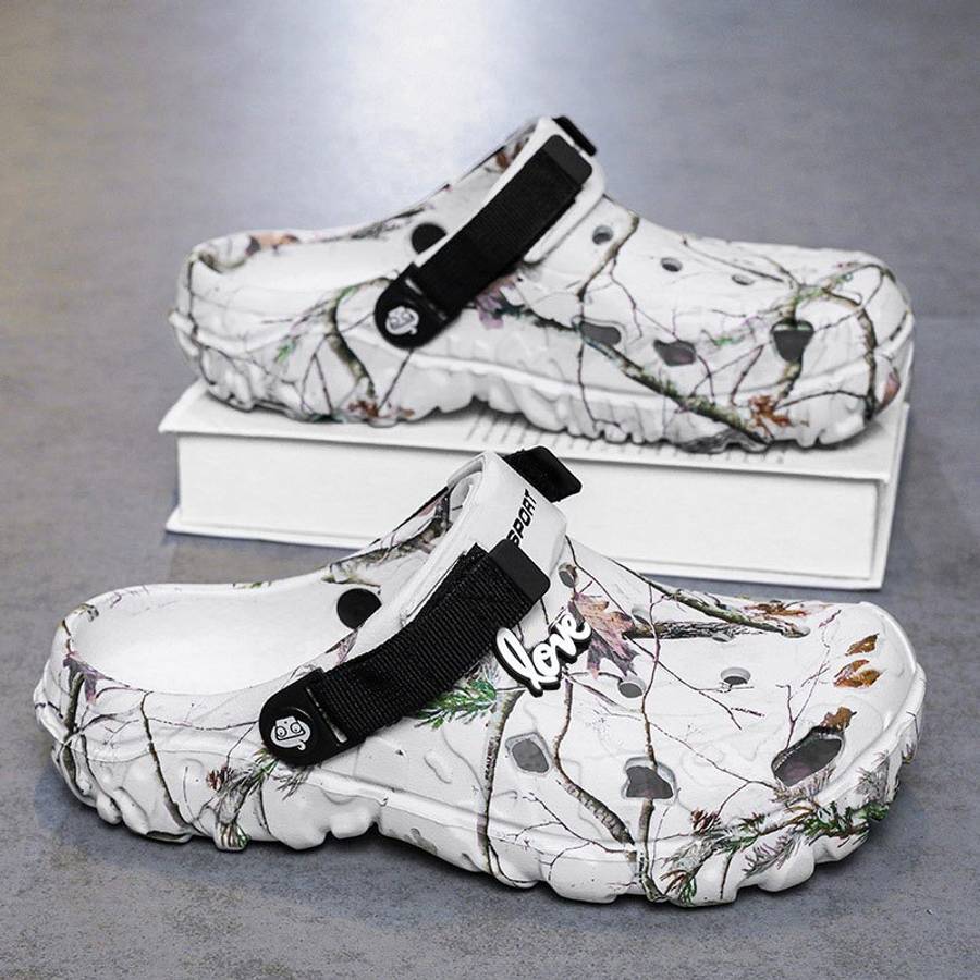 Sandals Color White Size Uk 8 Wide