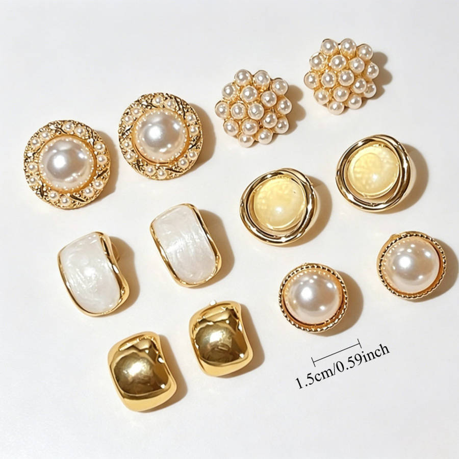 Women S Earrings Color Golden