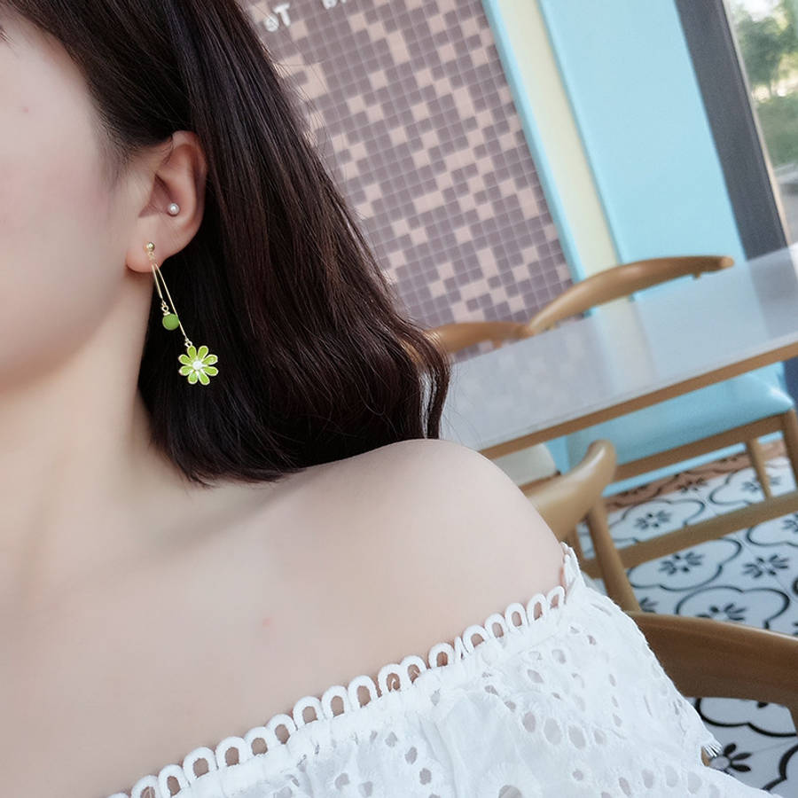 Women S Earrings Color Green