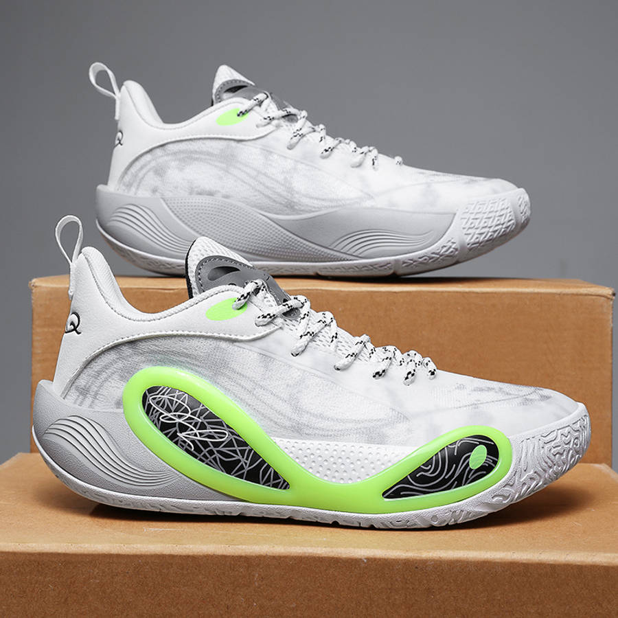 Basketball Shoes Color White And Green Sizeuk 4.5