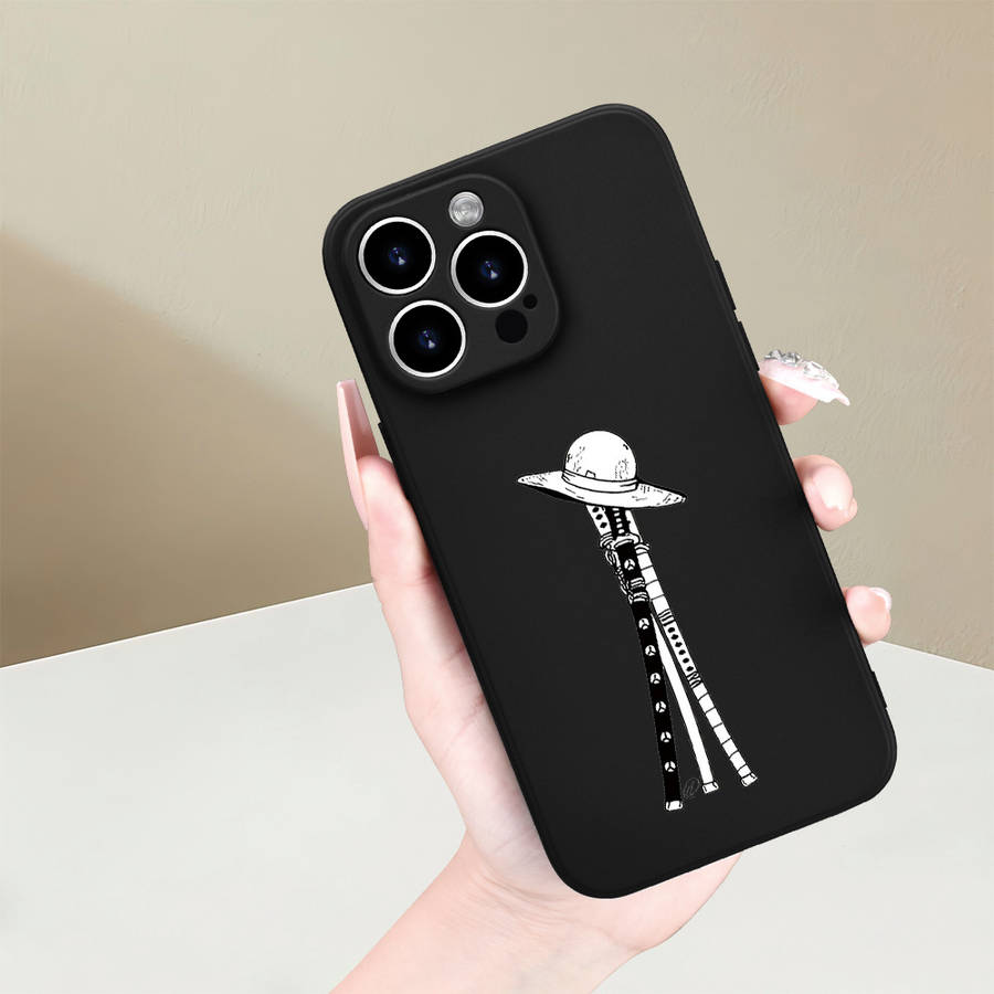 1Pc Black For iPhone 13 Pro Weapons And Straw Hat Phone Case