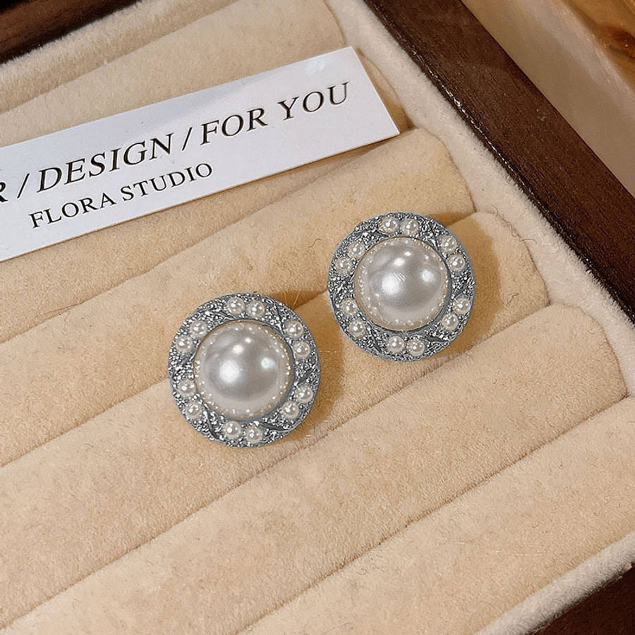 Women S Earrings Color Silvery