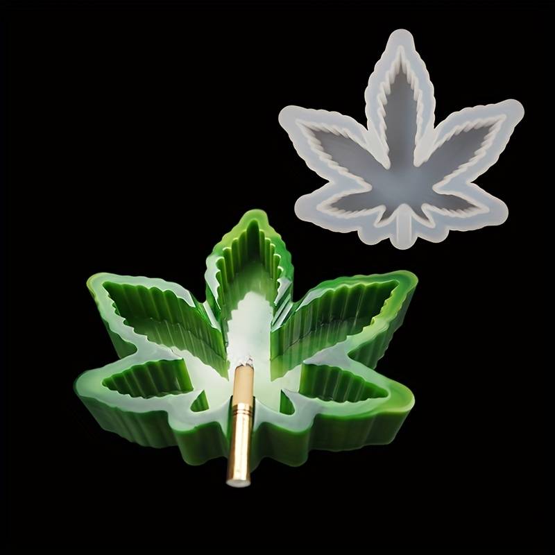1pc DIY Crystal Drop Glue Mold Maple Leaf Ashtray Mirror Table Ashtray Storage Box Silica Gel M