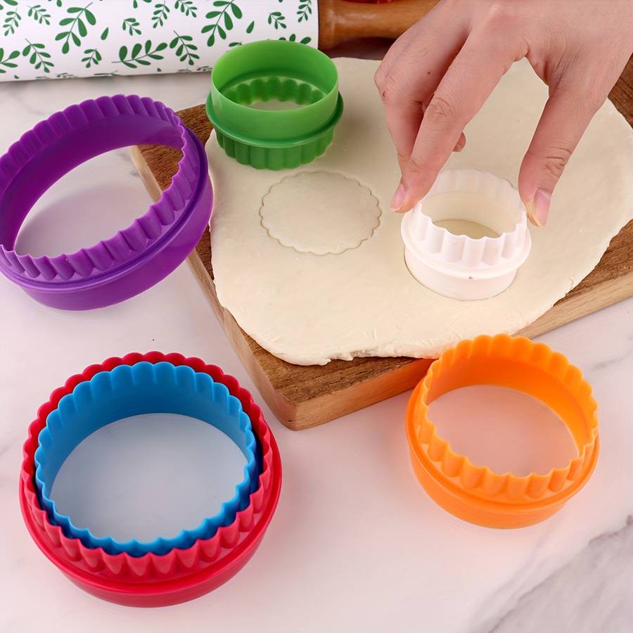 6pcs Round Colorful Plastic Cookie Molds Cookie Cake Molds Bread Cake Mousse Shaping Tools Em