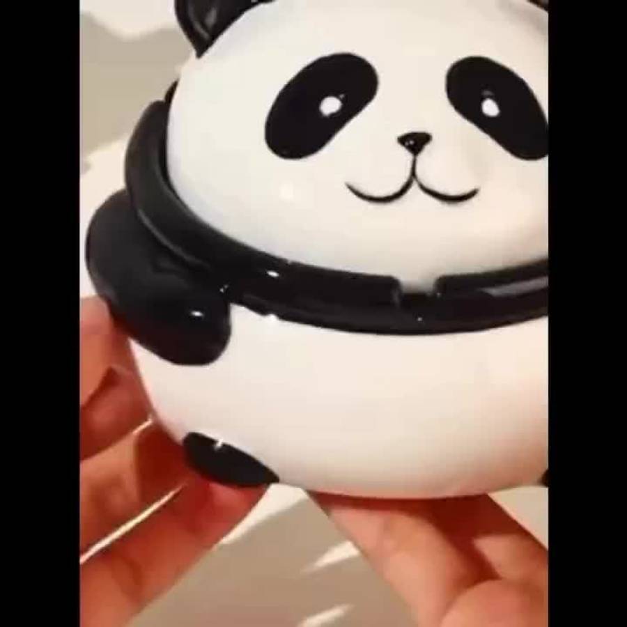 Adorable Panda-Shaped Ceramic Ashtray with Lid 12.7x12.7 cm Anti-Spill Design Perfect for D