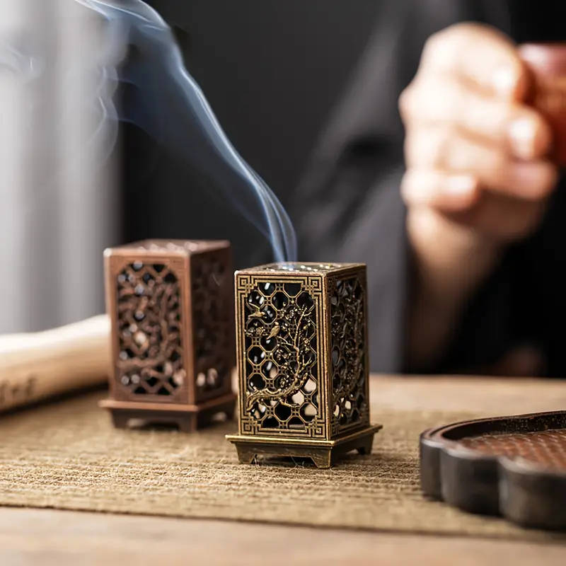 1 Elegant Metal Incense Burner