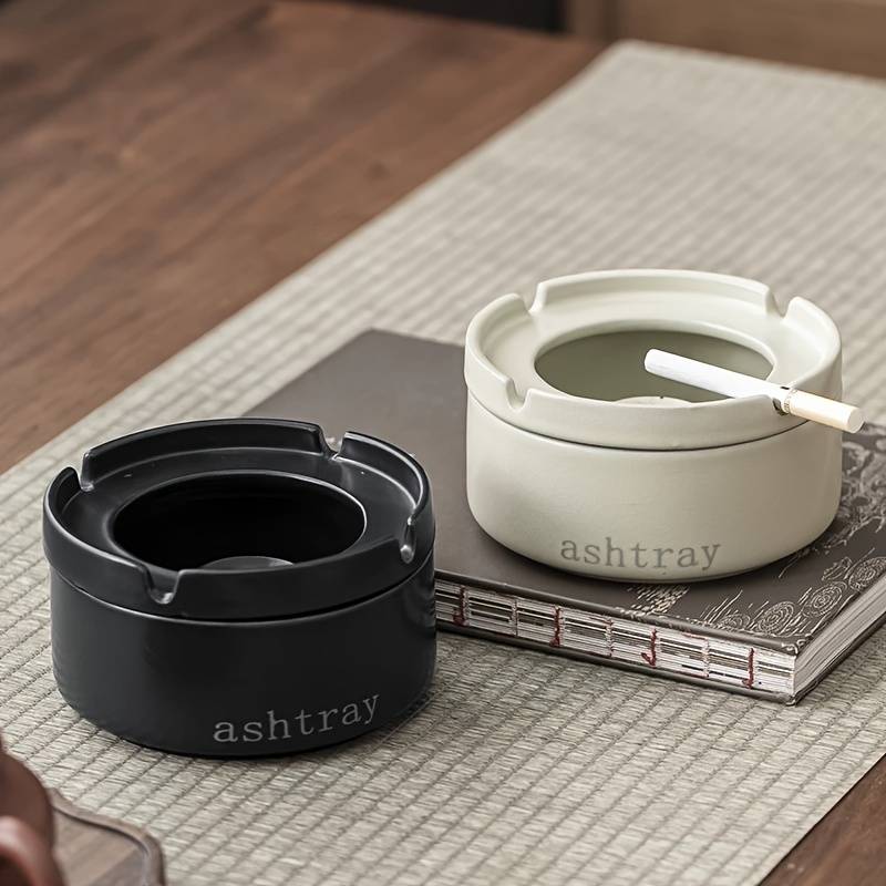1pc Creative Ashtray European Simple Ashtray Ceramic Style Personality Living Room High-end Ornamen
