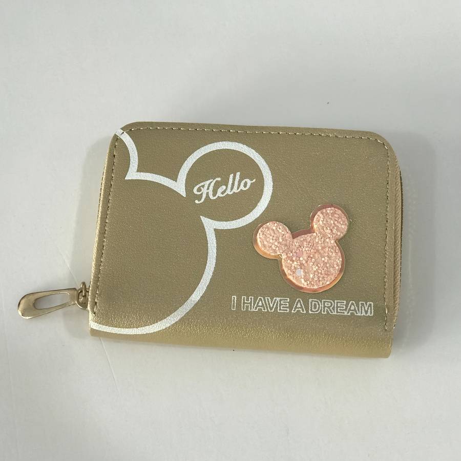 A Cute Zipper Wallet