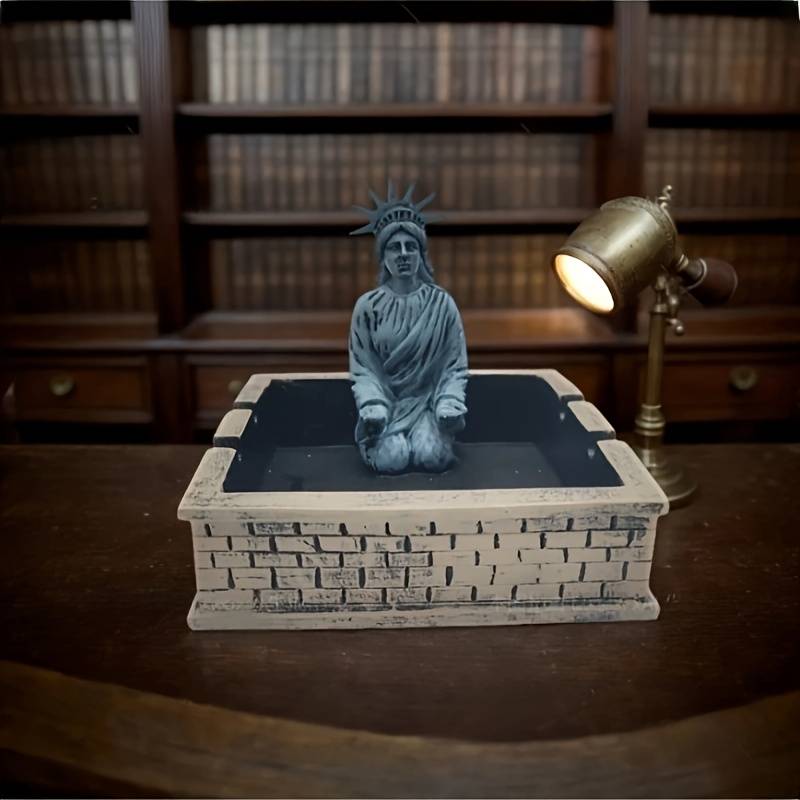 1 Creative Simulation Statue of Liberty Ashtray Suitable for Home Living Room Office Hotel