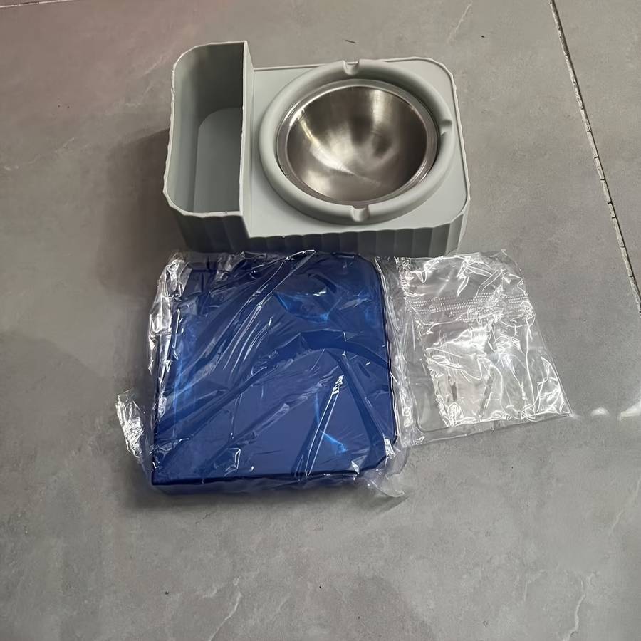 1pc Ashtray Stainless Steel Ashtray Slot Can be hung or placed on the table 3 storage slots