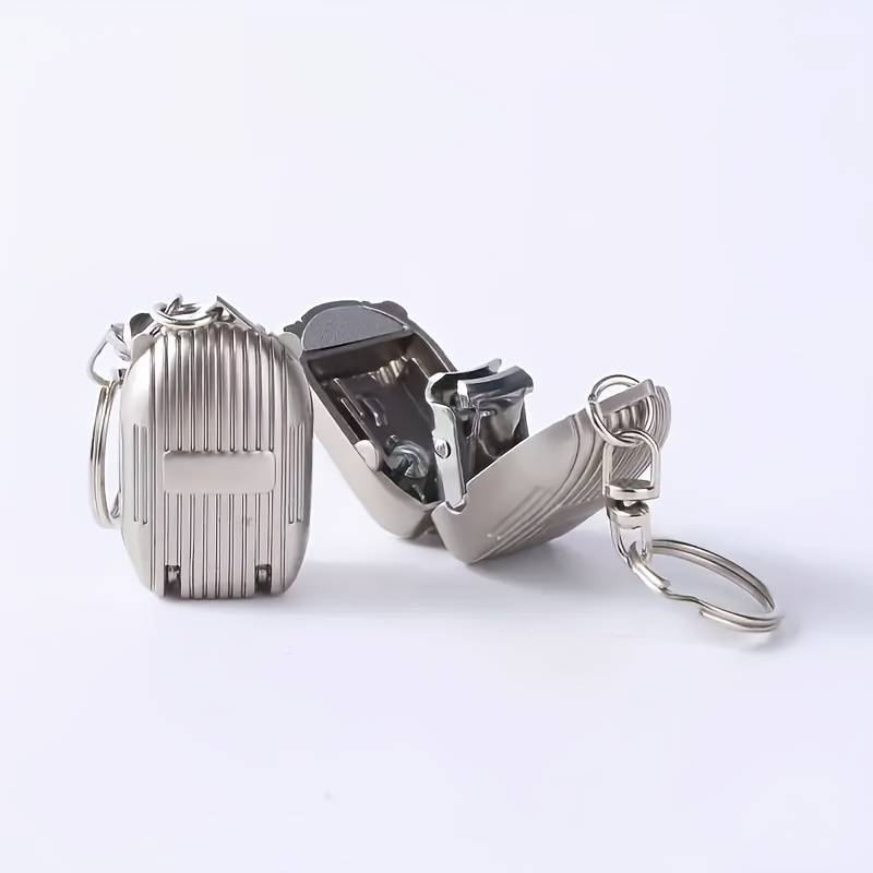 1 Piece Of Stainless Steel Nail Clippers
