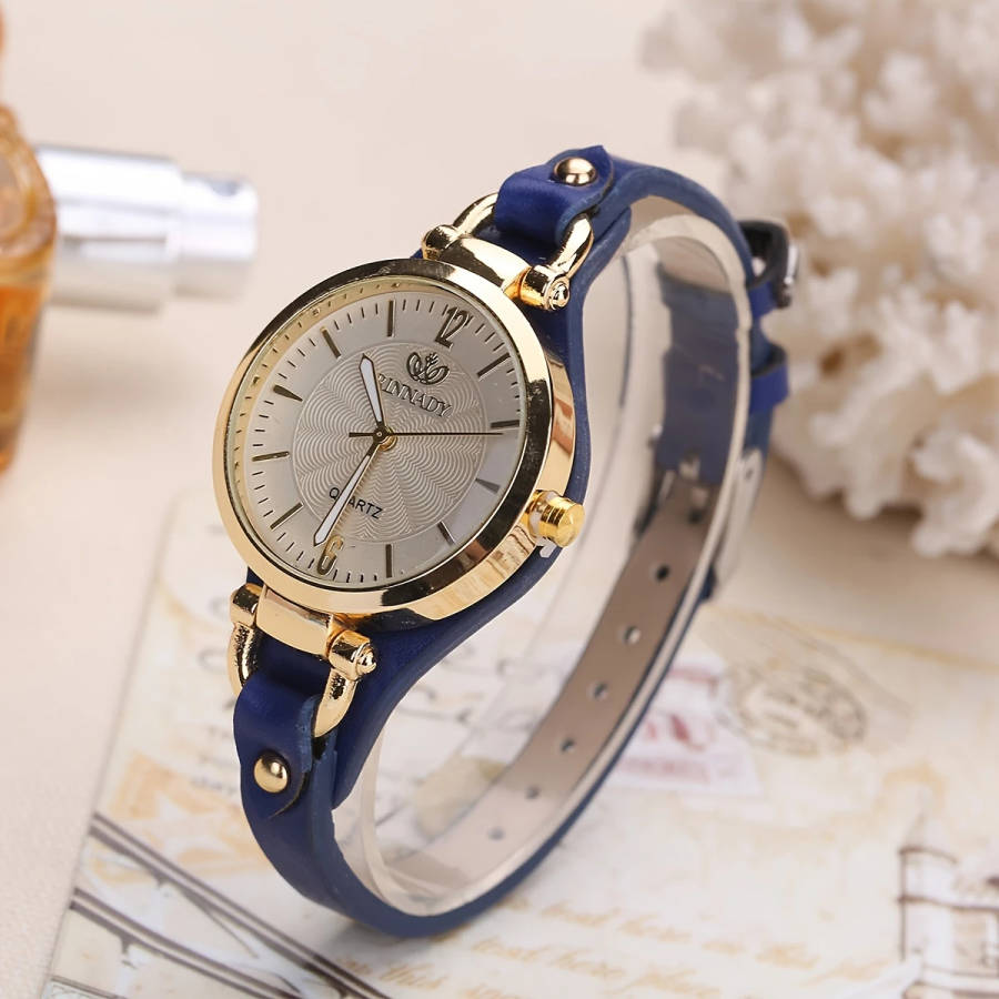 1pc Elegant Women's Quartz Watch Minimalist Brown Faux Leather Strap Golden-Tone Case White Dial Non