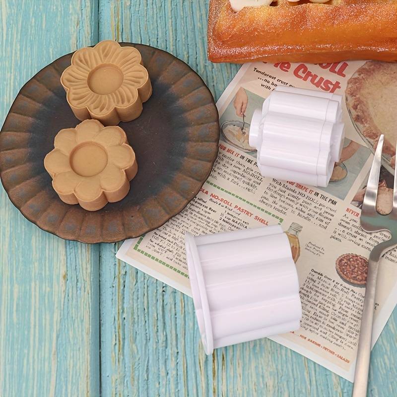1pc Versatile Floral Cookie Fondant Cutting Mold Double-Sided Perfect for Christmas Thanksgiv